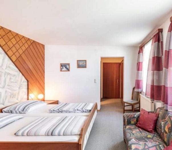 Austria Traveller Hotel Lenzing Zewnętrze zdjęcie